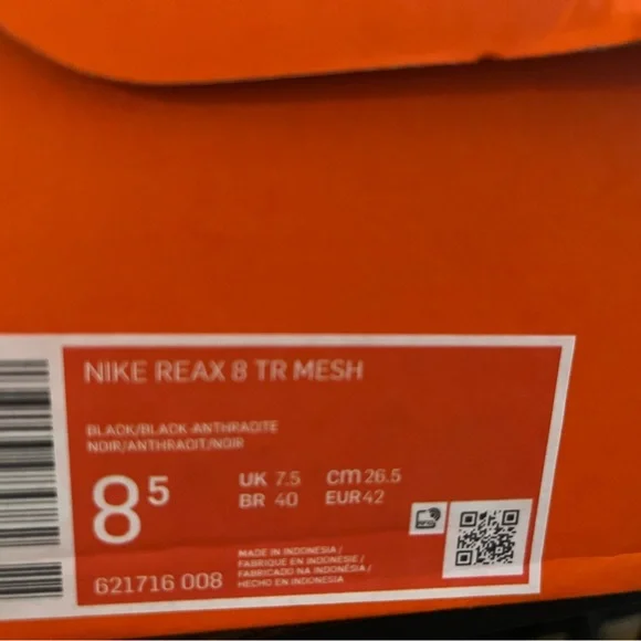 Black Nike Reax - Picture 2 of 10